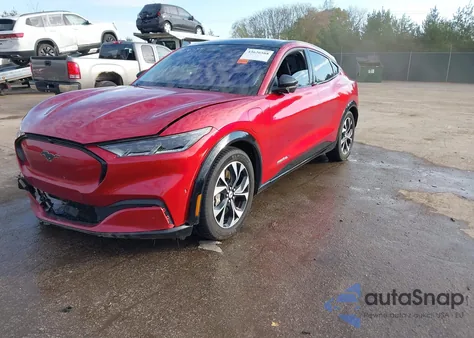 2021 Ford Mustang Mach-E Premium z USA, uszkodzony, nr VIN 3FMTK3SU2MMA01531